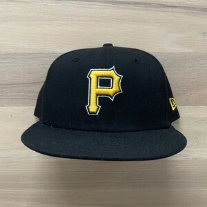 New Era Men’s Pittsburgh Pirates Black & Yellow Fitted Hat